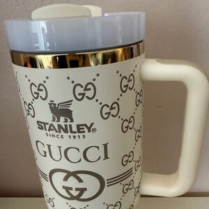 Stanley Gucci Quencher H2.0 FlowState Tumbler - 40oz (Cream)